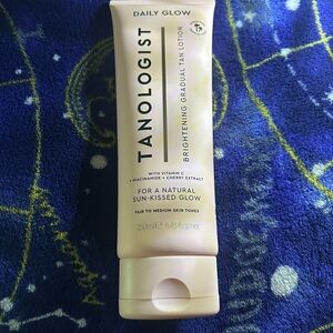 🔥🔥Tanologist Daily Glow Brightening Gradual Tan Lotion SEALED